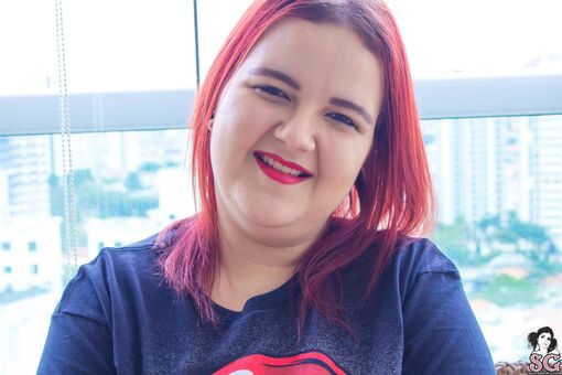 EllaRed Nahé Úniky OnlyFans Fotka 5