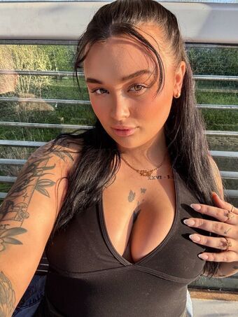 ellatrow Nahé Úniky OnlyFans Fotka 4