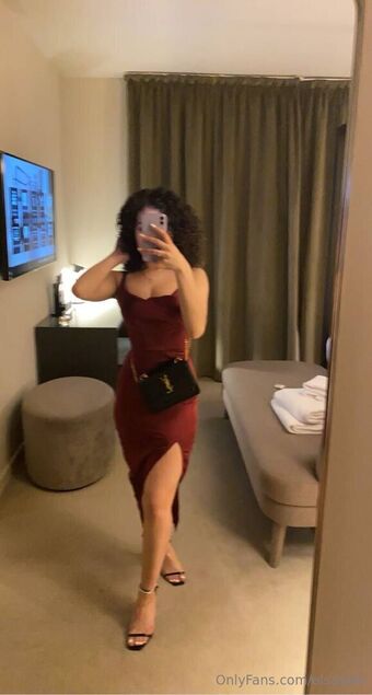 elsagym Nahé Úniky OnlyFans Fotka 2