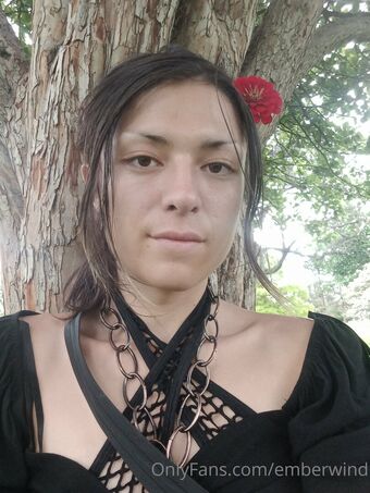 emberwind Nahé Úniky OnlyFans Fotka 1