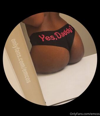 emcos Nahé Úniky OnlyFans Fotka 2