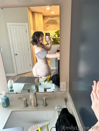 Emily-lynne Nahé Úniky OnlyFans Fotka 609