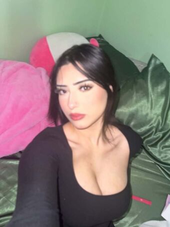 Emptycupcakee Nahé Úniky OnlyFans Fotka 3
