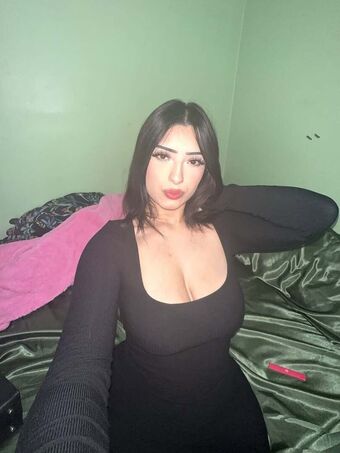 Emptycupcakee Nahé Úniky OnlyFans Fotka 5