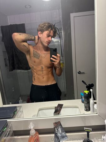 esteban.https Nahé Úniky OnlyFans Fotka 19