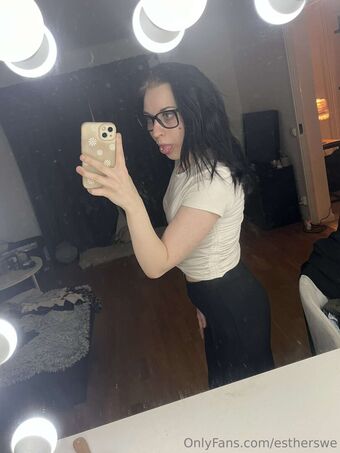 estherswe Nahé Úniky OnlyFans Fotka 2