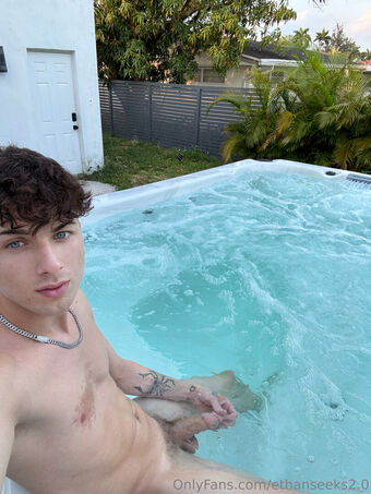 ethanseeks2.0 Nahé Úniky OnlyFans Fotka 1