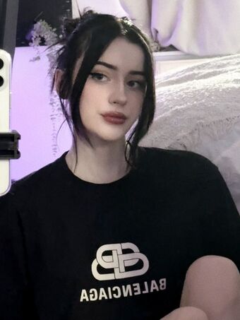 Evalunna Nahé Úniky OnlyFans Fotka 20