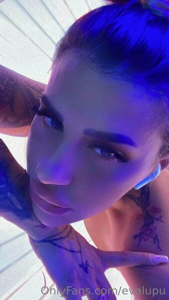 evalupu Nahé Úniky OnlyFans Fotka 6