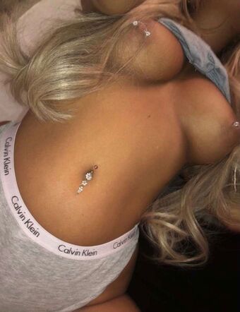 Eve Ruby Smith Nahé Úniky OnlyFans Fotka 7