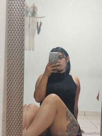 eveofhell Nahé Úniky OnlyFans Fotka 4