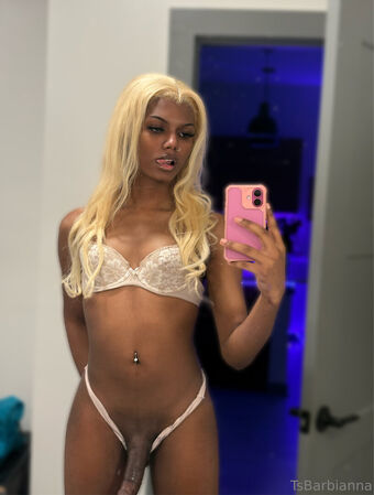 explicitlyarmani Nahé Úniky OnlyFans Fotka 9
