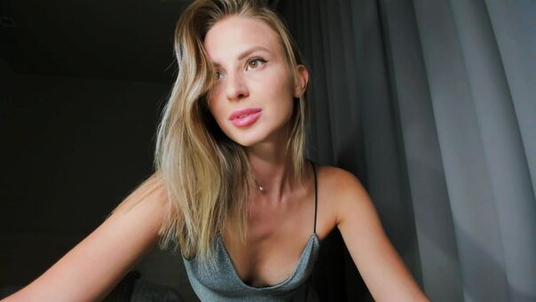 f1oraa Nahé Úniky OnlyFans Fotka 4