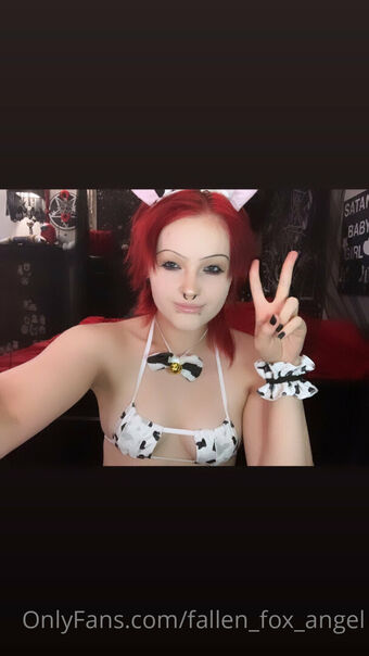 Fallen_fox_angel