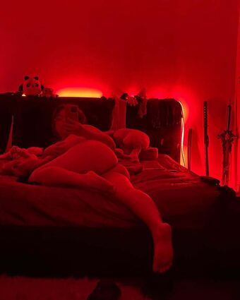 fausefate Nahé Úniky OnlyFans Fotka 14