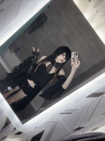 Flutterow Nahé Úniky OnlyFans Fotka 47