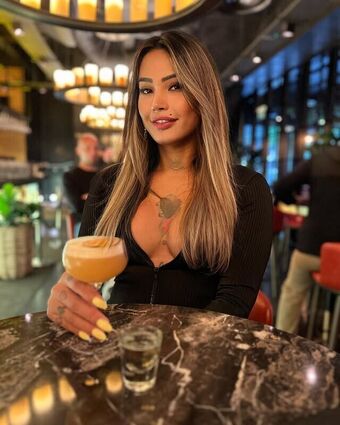 Gaby Cerejinha Nahé Úniky OnlyFans Fotka 5