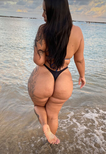 gamavibe Nahé Úniky OnlyFans Fotka 1
