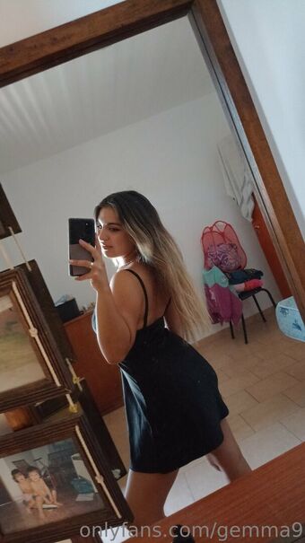 gemma9 Nahé Úniky OnlyFans Fotka 10
