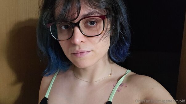 genericvoid Nahé Úniky OnlyFans Fotka 3
