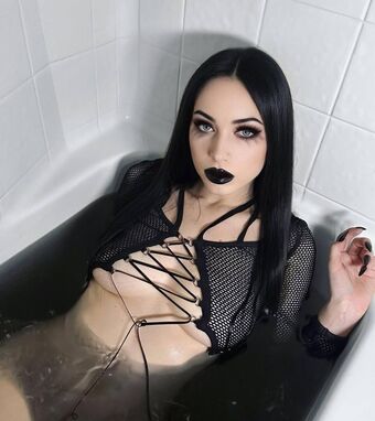 gh0sttkat Nahé Úniky OnlyFans Fotka 37