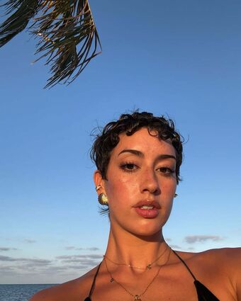 Gianna Evelyn Nahé Úniky OnlyFans Fotka 34