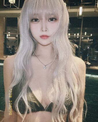ginis2 Nahé Úniky OnlyFans Fotka 4