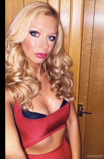 Glorious Nahé Úniky OnlyFans Fotka 4