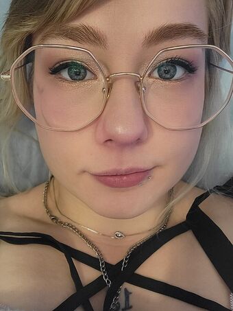 Goddess Syrein Nahé Úniky OnlyFans Fotka 4