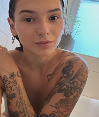 Greenwattermelon Nahé Úniky OnlyFans Fotka 15