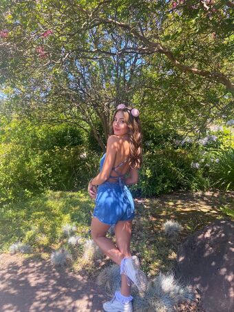 Haley Pullos Nahé Úniky OnlyFans Fotka 3