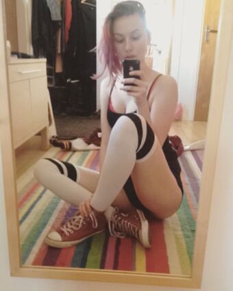Hanningerc Nahé Úniky OnlyFans Fotka 3