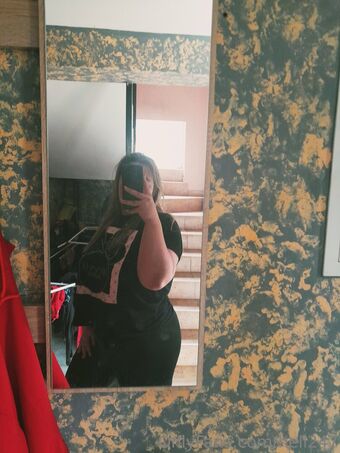 hell247 Nahé Úniky OnlyFans Fotka 16
