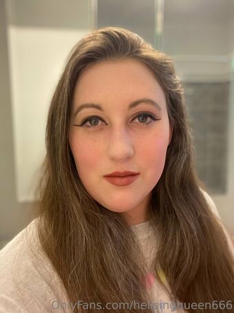 hellsingqueen666 Nahé Úniky OnlyFans Fotka 28