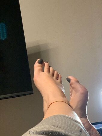 heresaredhead Nahé Úniky OnlyFans Fotka 19