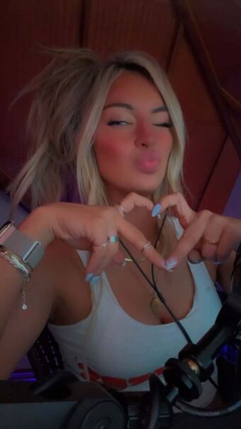 Honeyxxo Nahé Úniky OnlyFans Fotka 29