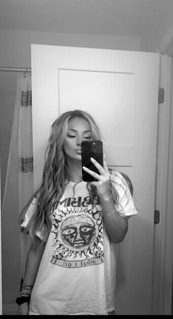 Honeyxxo Nahé Úniky OnlyFans Fotka 31