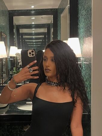 Honnete Bas Nahé Úniky OnlyFans Fotka 54