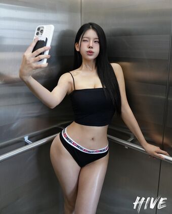 __hya_____ Nahé Úniky OnlyFans Fotka 18