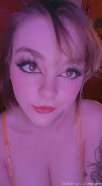 hyperbabecyber Nahé Úniky OnlyFans Fotka 19
