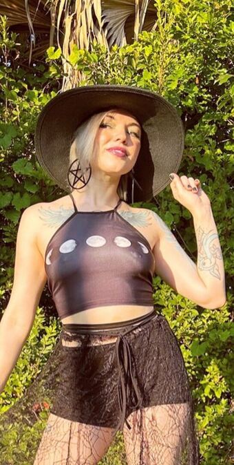 Hythrall Nahé Úniky OnlyFans Fotka 12