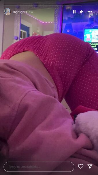 Iamcuddleful Nahé Úniky OnlyFans Fotka 3