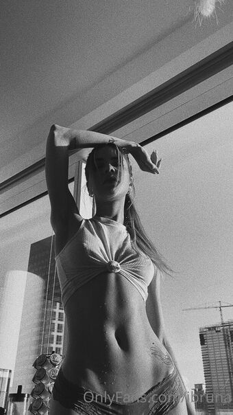 ibruna Nahé Úniky OnlyFans Fotka 7