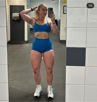 Imogen Rees Nahé Úniky OnlyFans Fotka 1