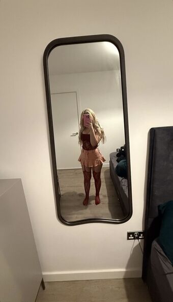 internetxgrrl Nahé Úniky OnlyFans Fotka 7
