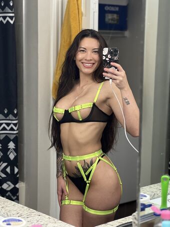 iris_est2020 Nahé Úniky OnlyFans Fotka 14