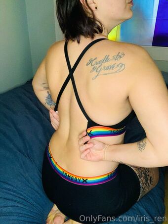 iris_ren Nahé Úniky OnlyFans Fotka 19