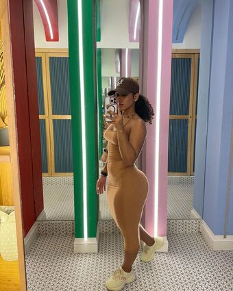 Isaury Calvo Nahé Úniky OnlyFans Fotka 9