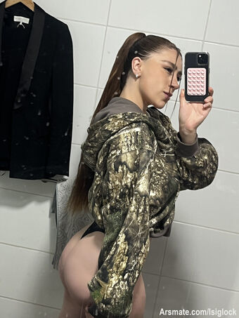 Isiglock_ Nahé Úniky OnlyFans Fotka 12