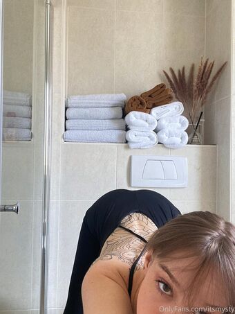 itsmysty Nahé Úniky OnlyFans Fotka 15